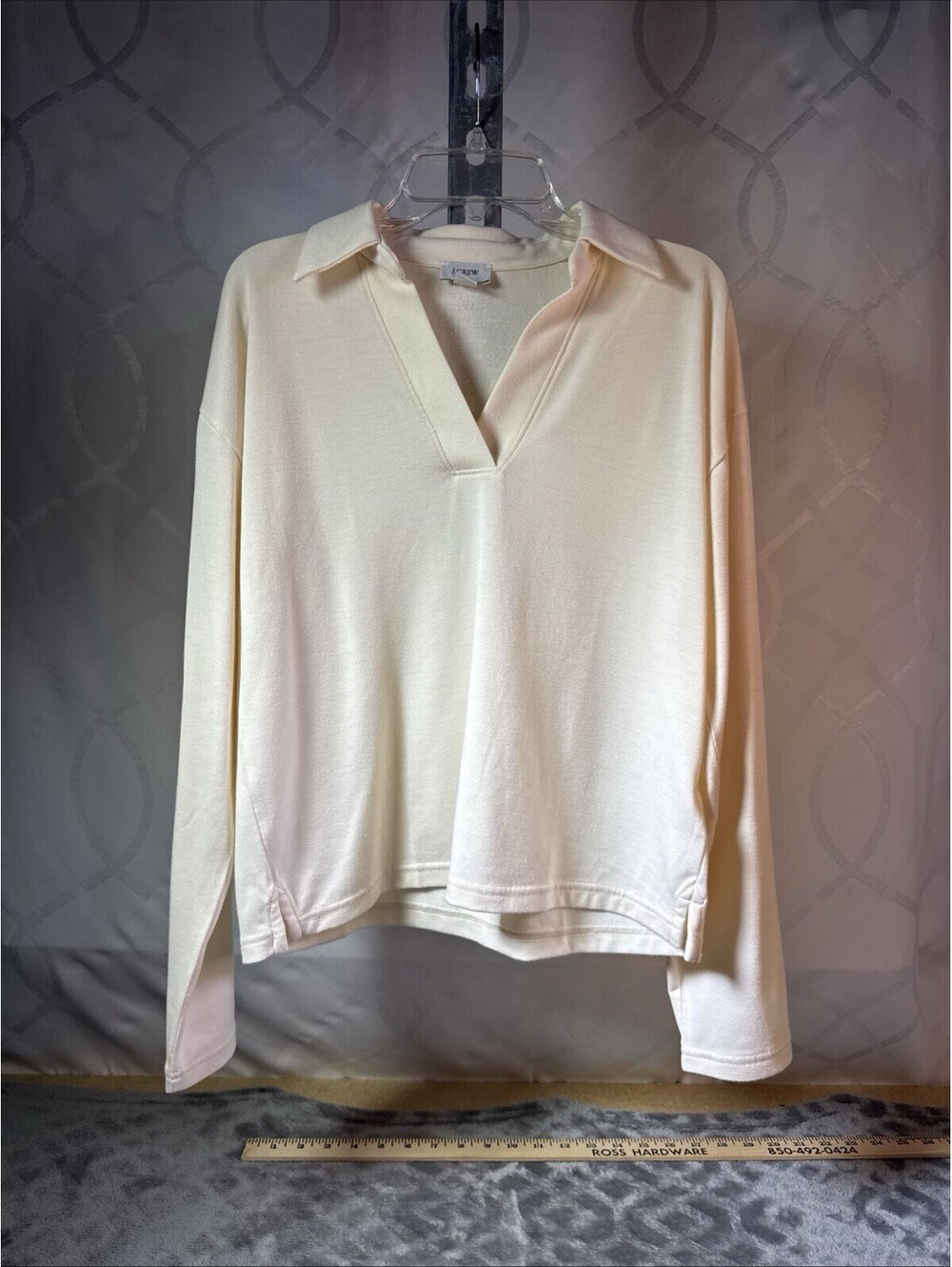 J Crew  Shirt Women’s Size XS Collared Long Sleeve Minimalist V-Neck